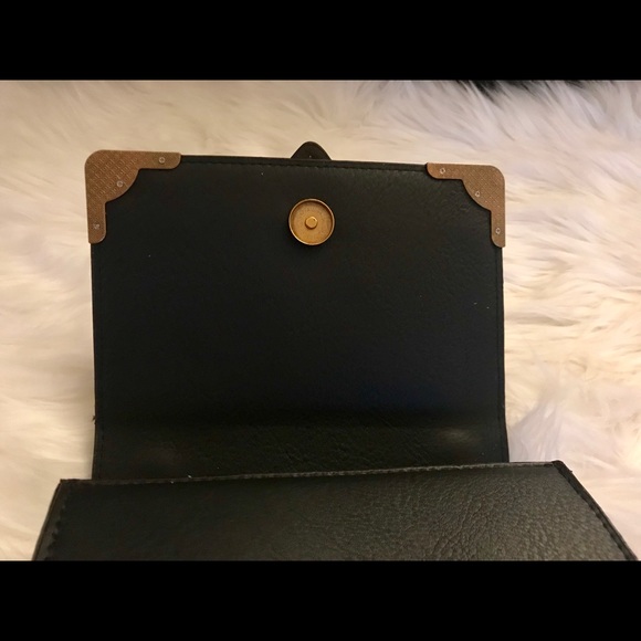 Vintage Inspired Top Handle Shoulder Bag - Picture 5 of 6